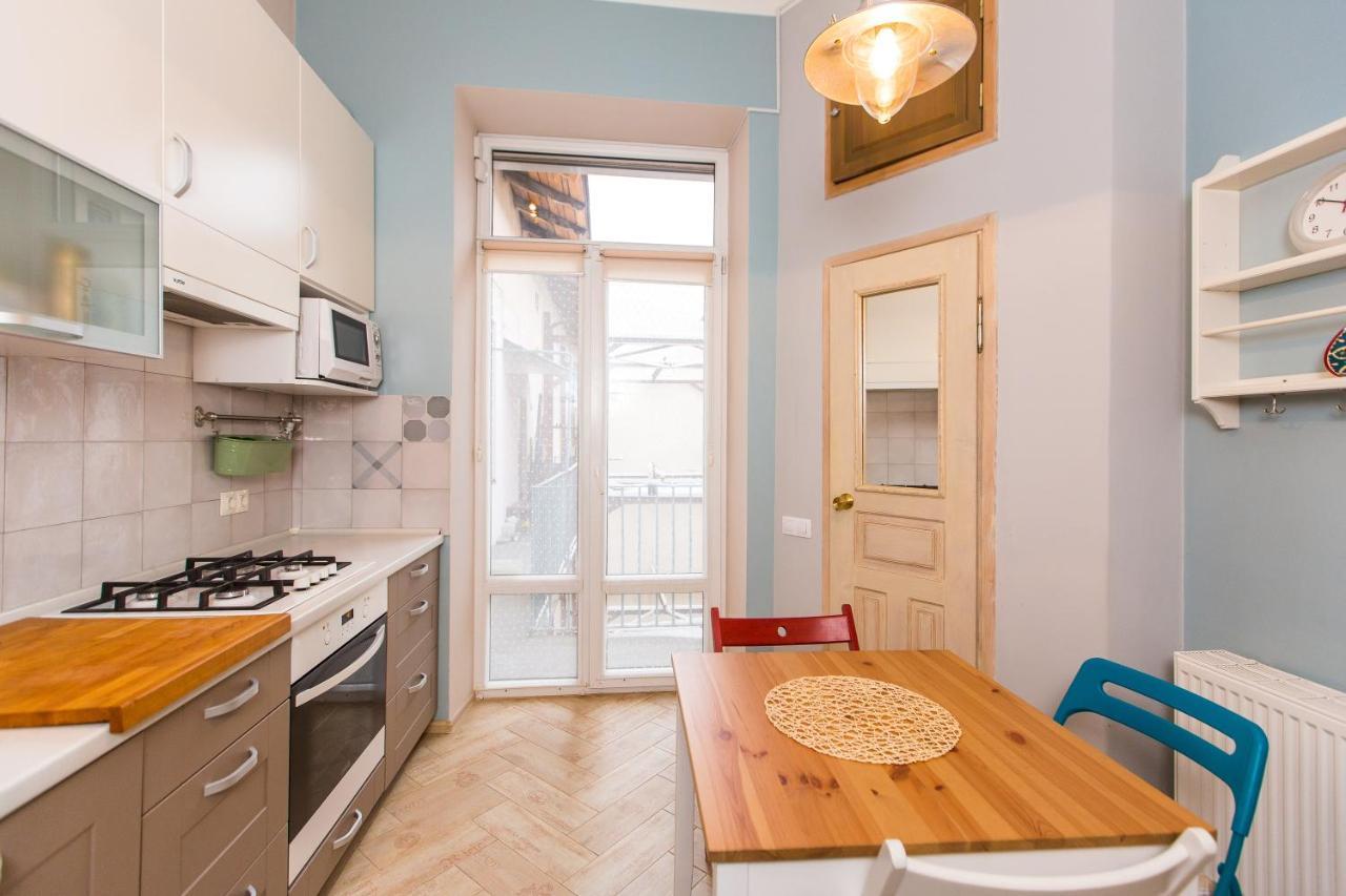 Light And Spacious Apartment On Gazova Str Λβιβ Εξωτερικό φωτογραφία